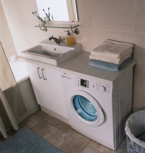 Установка стиральной машины в ванной